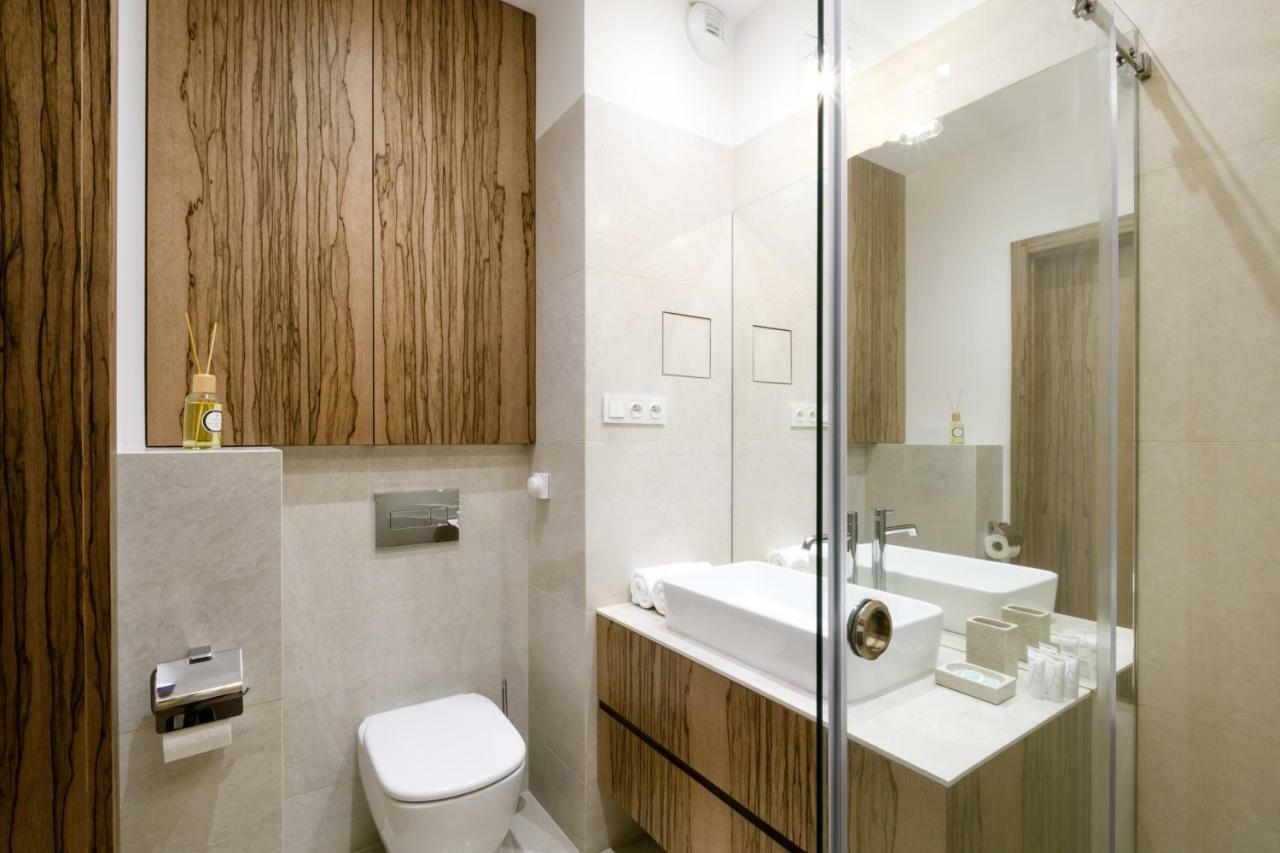 Luxlux Apartments Afara وارسو المظهر الخارجي الصورة